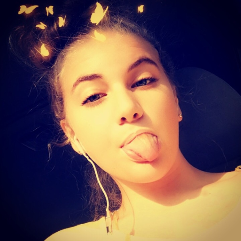 Meet your Posher, Alexus